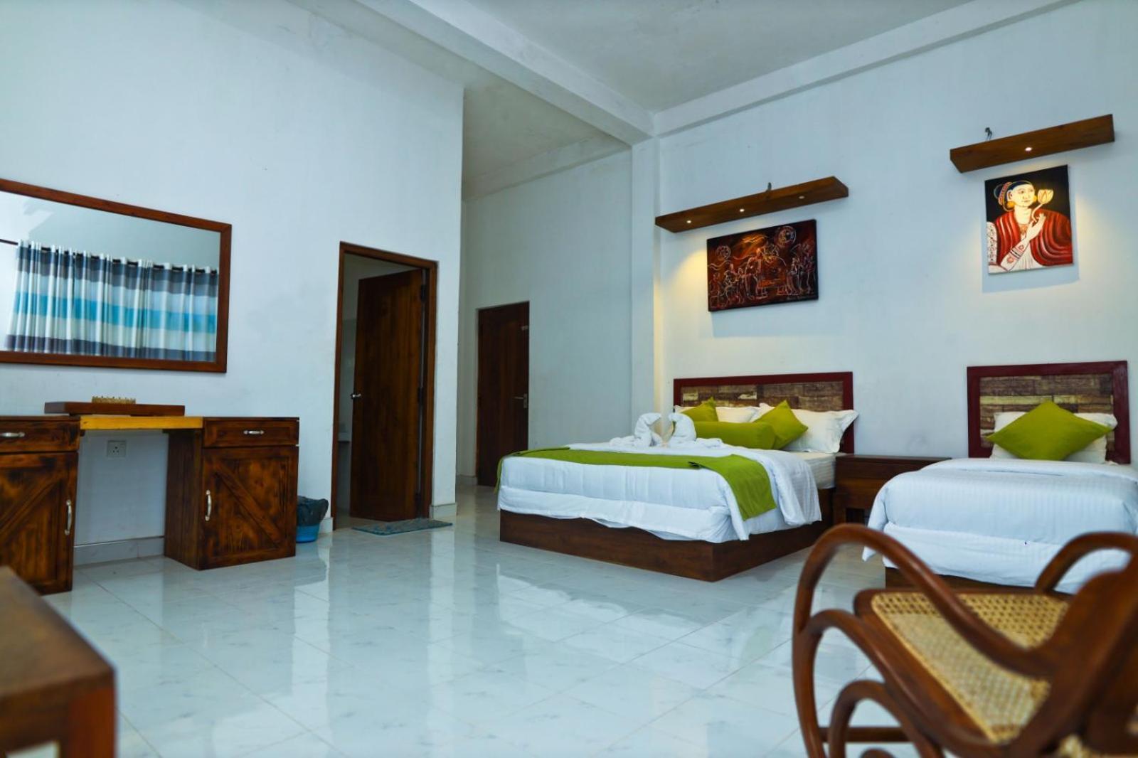 Thinaya Lake Resort Anuradhapura Kültér fotó