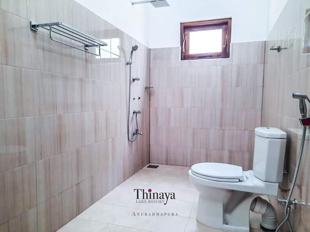 Thinaya Lake Resort Anuradhapura Kültér fotó